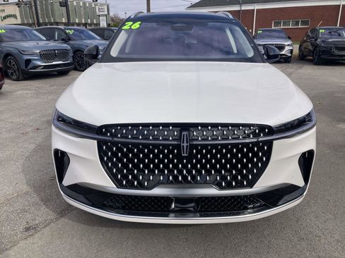 New 2026 Lincoln Nautilus Reserve image 12