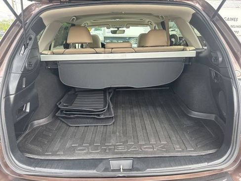 Used 2019 Subaru Outback 2.5i Limited image 11