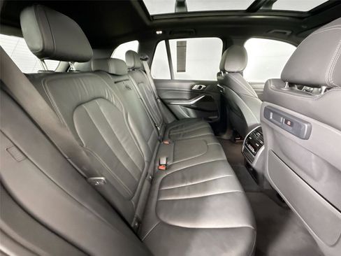 Used 2019 BMW X5 xDrive40i w/ Premium Package 2 AWD/4WD image 43