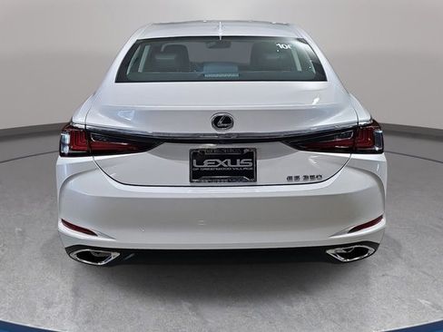 Certified 2025 Lexus ES 350 FWD image 6