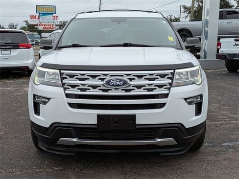 Used 2019 Ford Explorer XLT w/ Equipment Group 201A image 9