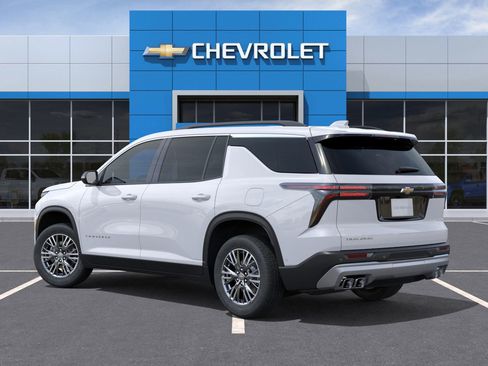 New 2026 Chevrolet Traverse LT w/ LPO, Floor Liner Package image 3