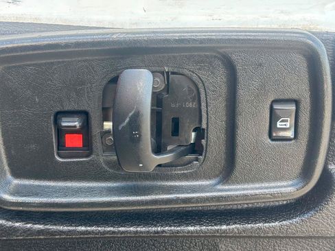 Used 2019 Chevrolet Express 2500 w/ Driver Convenience Package RWD image 19