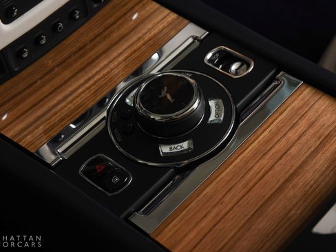 Certified 2020 Rolls-Royce Dawn image 16