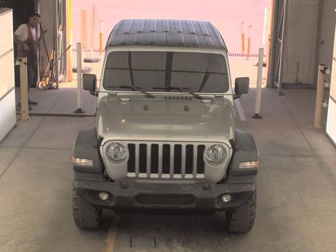 Used 2020 Jeep Wrangler Unlimited Sport S AWD/4WD image 3
