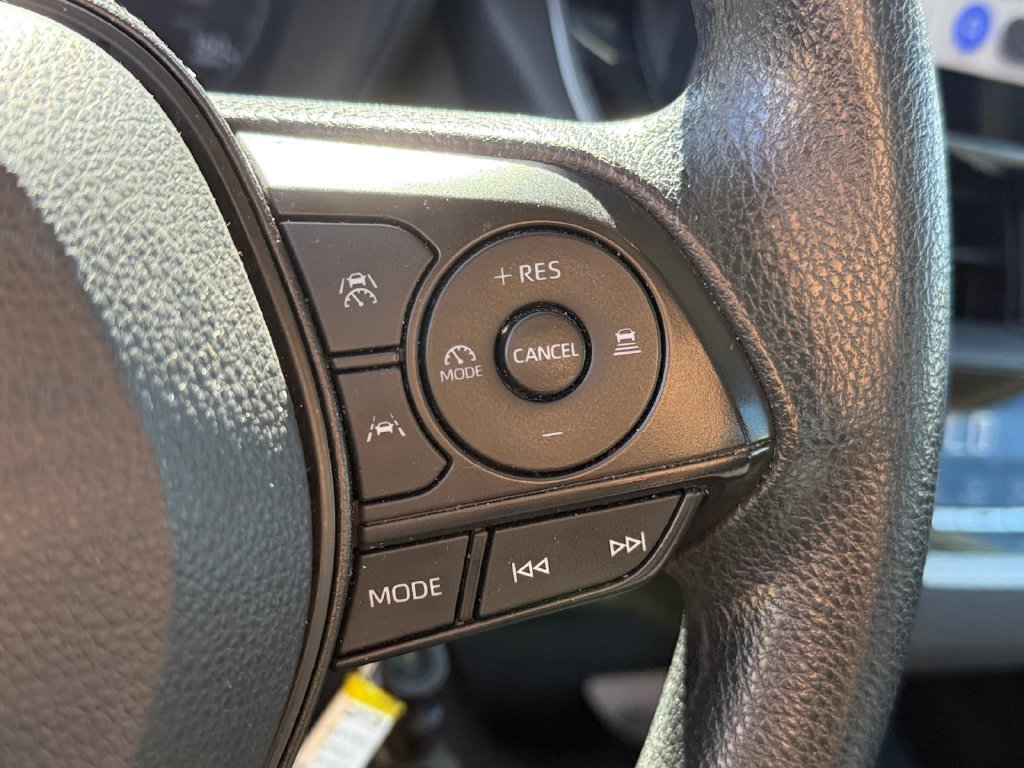 Used 2024 Toyota Corolla LE FWD image 17