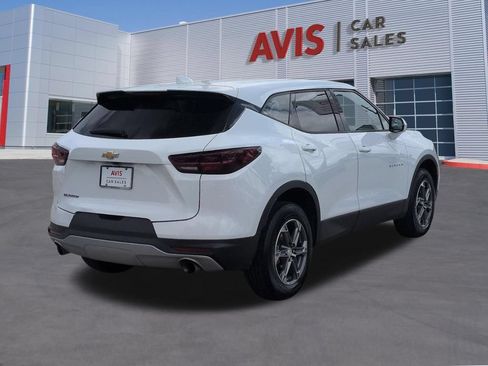 Used 2025 Chevrolet Blazer LT FWD image 6