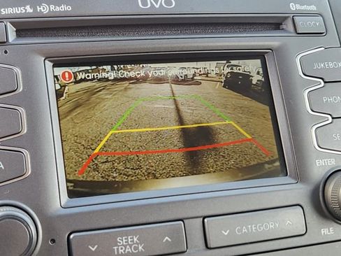 Used 2013 Kia Soul ! image 23