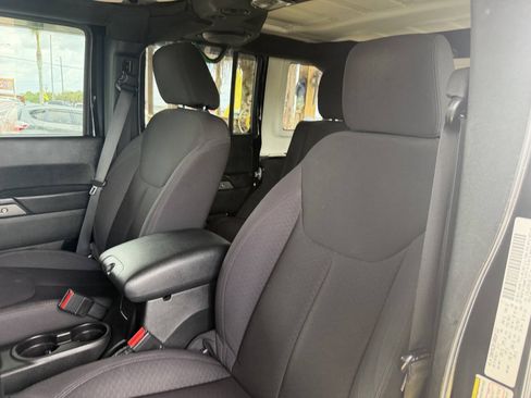 Used 2013 Jeep Wrangler Unlimited Sport AWD/4WD image 22