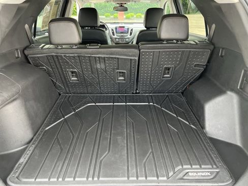 Used 2021 Chevrolet Equinox Premier FWD image 26