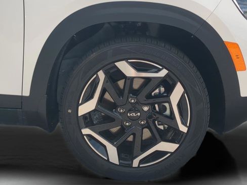 New 2026 Kia Seltos SX image 10