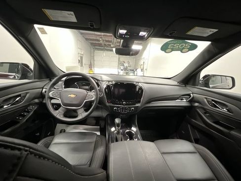 Certified 2023 Chevrolet Traverse LT w/ LT Premium Package AWD/4WD image 21