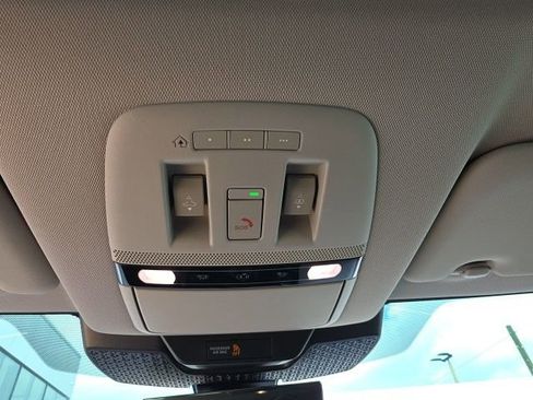 Used 2024 Nissan Ariya AWD image 21