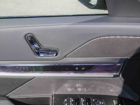 New 2026 BMW i7 eDrive50 w/ M Sport Package RWD image 18