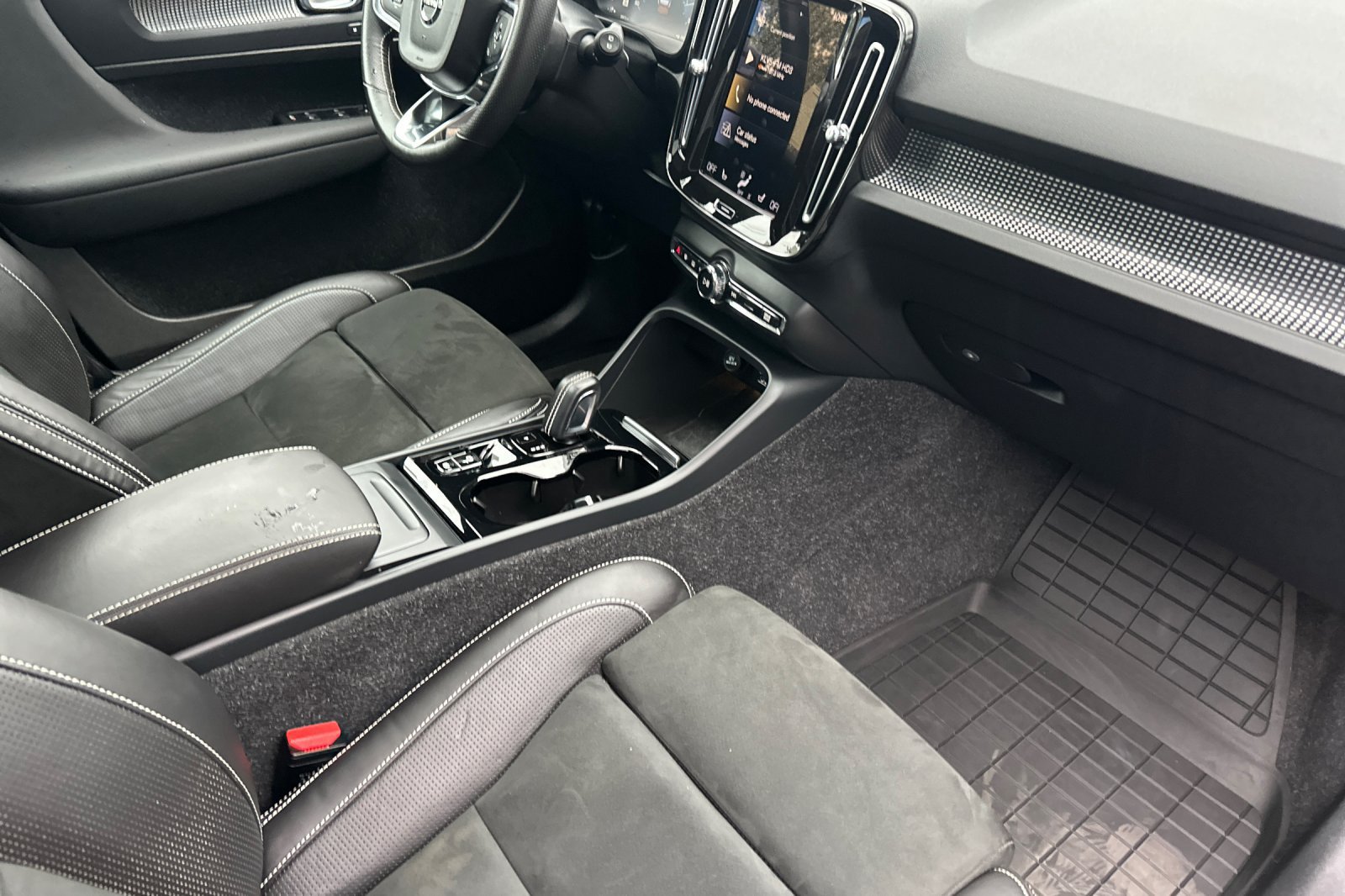 Used 2021 Volvo XC40 T5 R-Design AWD/4WD image 16