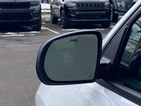 New 2026 Jeep Compass Latitude image 12