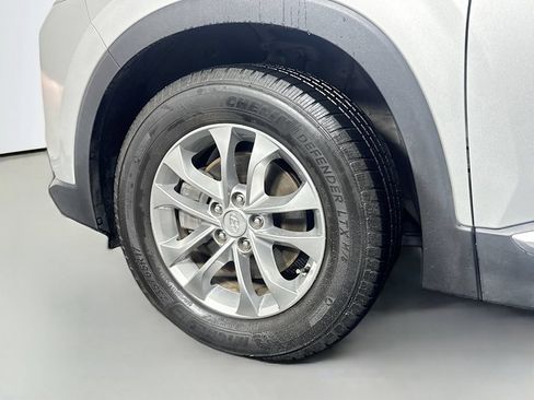 Used 2019 Hyundai Santa Fe SE FWD image 33