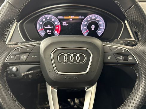 Used 2023 Audi SQ5 Prestige w/ Prestige Package image 22