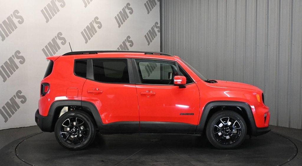 Used 2020 Jeep Renegade Altitude FWD image 3