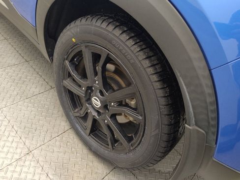 Used 2021 Nissan Kicks SR FWD image 31