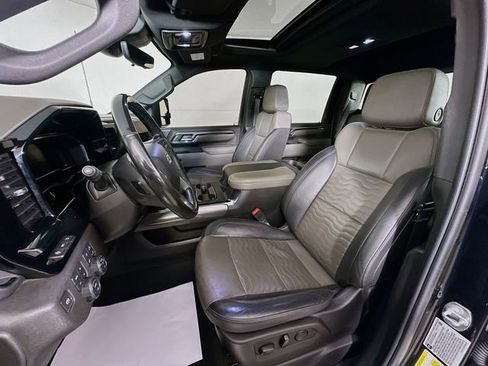 Certified 2024 Chevrolet Silverado 2500 ZR2 w/ Technology Package image 23