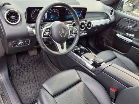 Used 2020 Mercedes-Benz GLB 250 4MATIC image 21