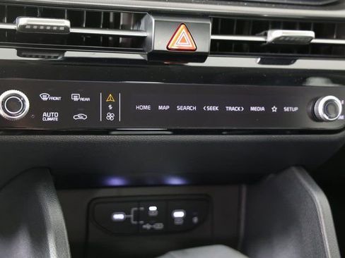 New 2026 Kia Sportage SX image 16