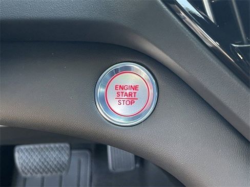 Used 2025 Acura RDX SH-AWD image 23