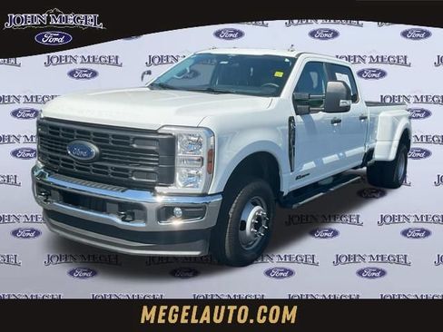 Used 2025 Ford F350 XL w/ XL Driver Assist Package AWD/4WD image 1