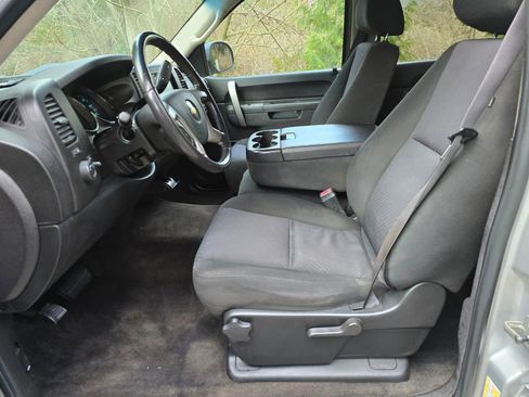 Used 2010 Chevrolet Silverado 1500 LT w/ Power Pack Plus image 21