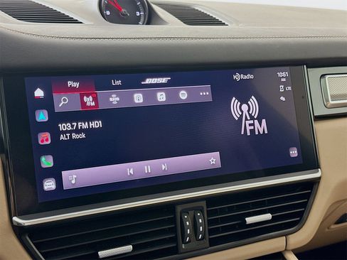 Used 2023 Porsche Cayenne S image 16