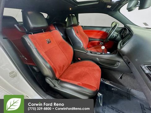 Used 2016 Dodge Challenger R/T Scat Pack w/ Leather Interior Group image 29