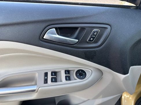 Used 2014 Ford Escape SE w/ Equipment Group 201A FWD image 15