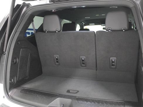 Used 2022 Chevrolet Tahoe LT w/ Luxury Package RWD image 8