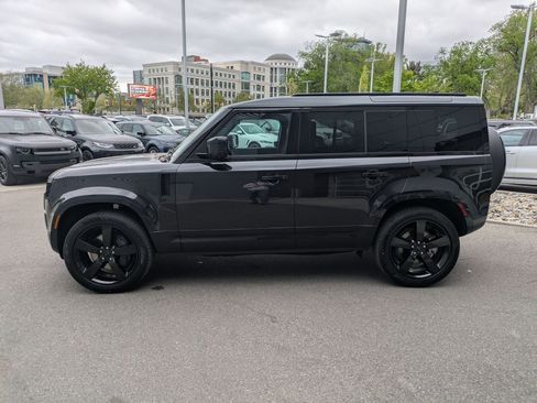 New 2026 Land Rover Defender 110 X-Dynamic SE AWD/4WD image 8