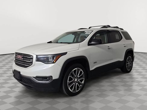 Used 2017 GMC Acadia SLT AWD/4WD image 4