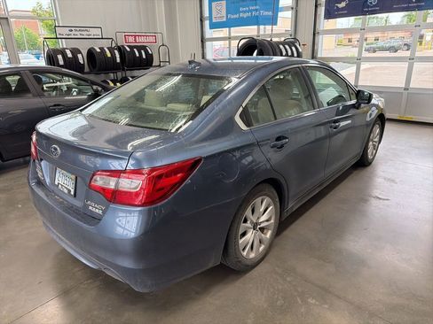 Used 2017 Subaru Legacy 2.5i Premium AWD/4WD image 5