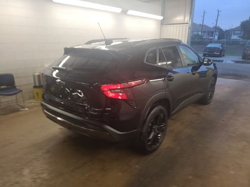 Used 2025 Chevrolet Trax ACTIV w/ Driver Confidence Package image 6