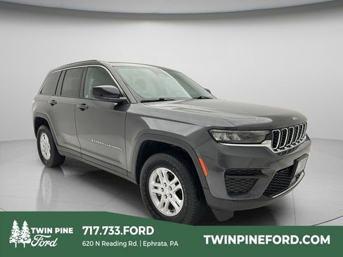 Used 2023 Jeep Grand Cherokee Laredo w/ Luxury Tech Group I AWD/4WD image 1