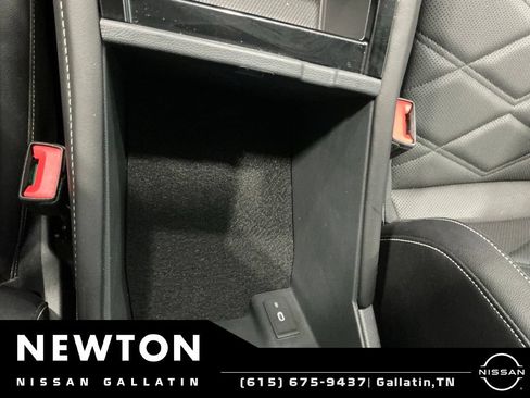 Used 2025 Volkswagen Atlas SE FWD image 54