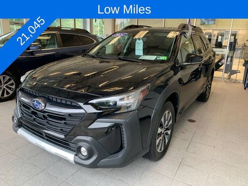 Certified 2024 Subaru Outback Limited AWD/4WD image 2