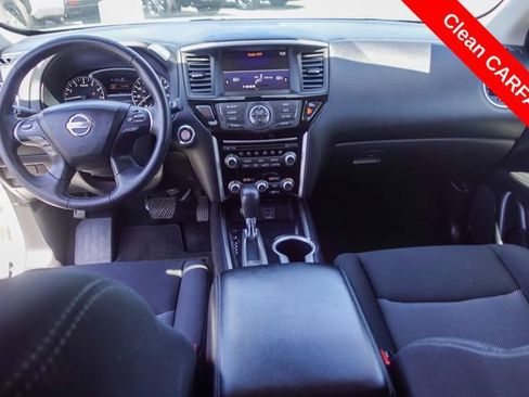 Used 2019 Nissan Pathfinder SV AWD/4WD image 4