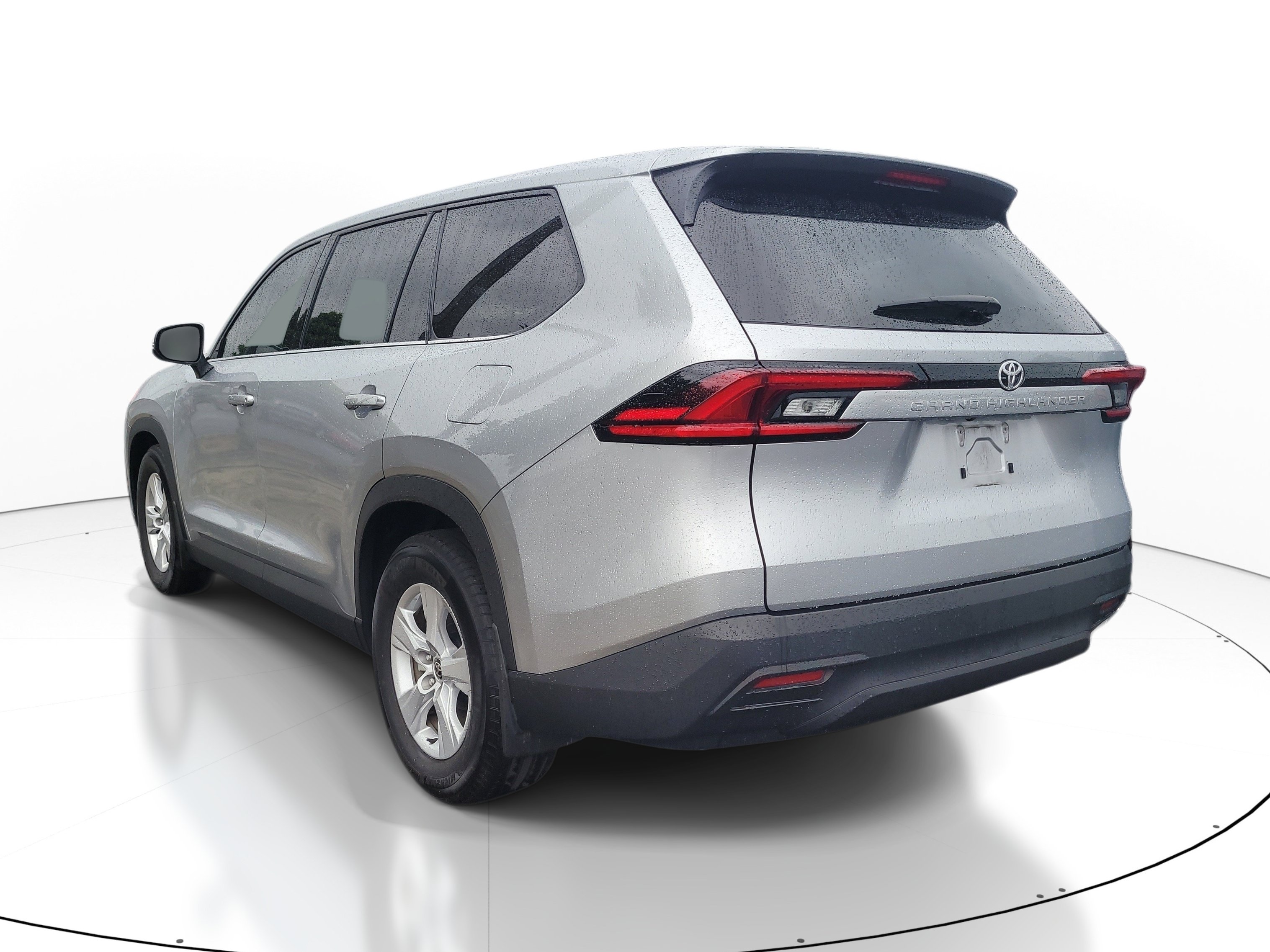 Used 2025 Toyota Grand Highlander FWD image 5