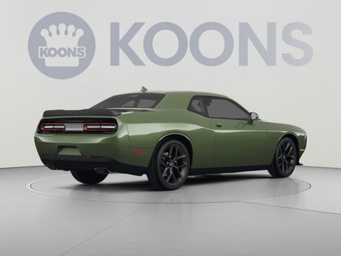 Used 2023 Dodge Challenger R/T Scat Pack RWD image 4