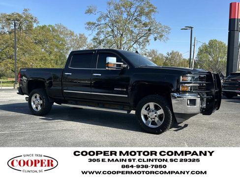 Used 2016 Chevrolet Silverado 2500 LTZ w/ Duramax Plus Package image 7