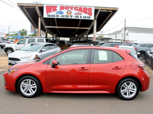 Used 2019 Toyota Corolla SE image 3