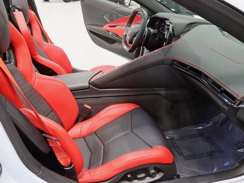 Used 2024 Chevrolet Corvette Z06 w/ Z07 Performance Package image 31