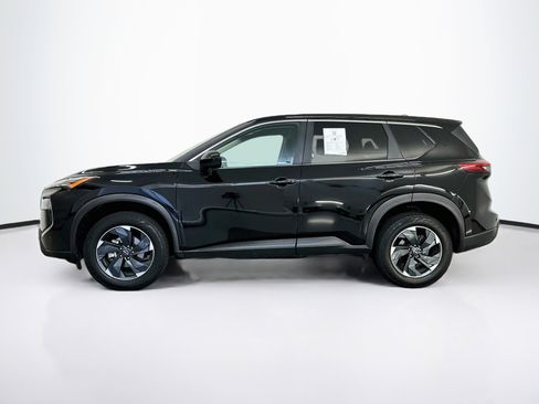Used 2024 Nissan Rogue SV AWD/4WD image 4