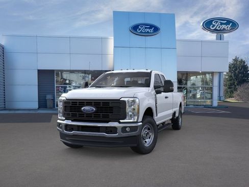 New 2026 Ford F350 XL w/ FX4 Off-Road Package AWD/4WD image 2