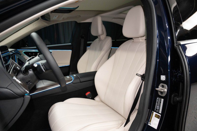 Certified 2025 Mercedes-Benz E 350 4MATIC Sedan image 13